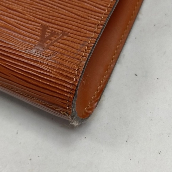 Louis Vuitton clutch - Picture 5 of 10